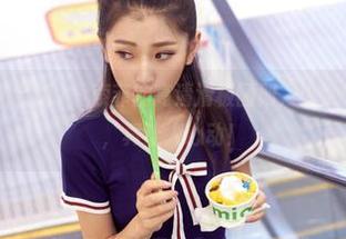 AISS爱丝(黄金版) – 索菲的高清滑板图册，少女气息扑面而来，真让人心动！