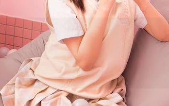 Feilin嗲囡囡 – 不想错过的“Emily顾奈奈酱”奶牛全套，保证让你对牛仔裤有新理解！