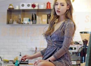 Feilin嗲囡囡 – 一组制服写真，SiByl李思宁带你领略什么叫做‘随意’与‘正式’并存！
