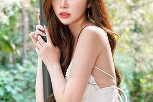 Feilin嗲囡囡 – SiByl李思宁的女友在线，图片中的性感气息满满