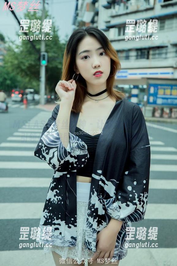 MSLASS梦丝女神 - 让苏沐的超细长腿引领你的美图资源之旅，随意畅享！