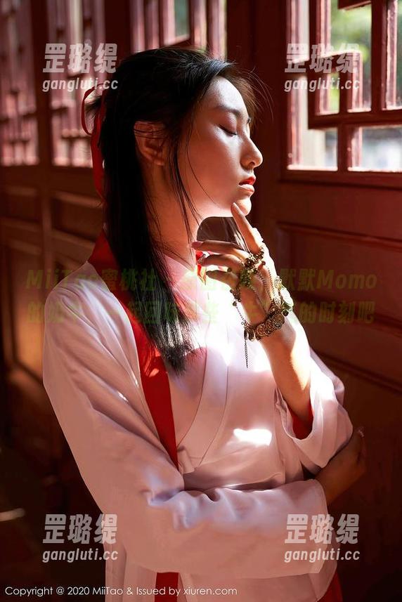 MiiTao蜜桃社 - 原图召唤，默默Momo的奶牛，一起回味那些“牛”气的时刻吧