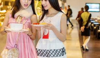 TGOD推女神 – 倪诗茵的白丝写真集：谁说优雅不能带点俏皮？