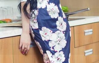 TouTiao头条女神 – “莫晓希：美腿妖姬，拥有让人眼前一亮的神奇魅力”——原图一打开就想全部收藏啦！