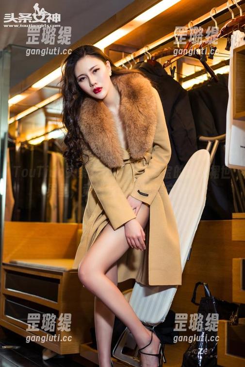 TouTiao头条女神-鱼宝宝 TouTiao头条女神 - 在鱼宝宝的连衣裙世界里,竟然会让我流连忘返!
