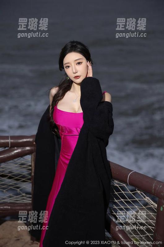 XIAOYU语画界 - 作品集：玥儿玥er的护士写真，绝对不乏幽默和美丽！