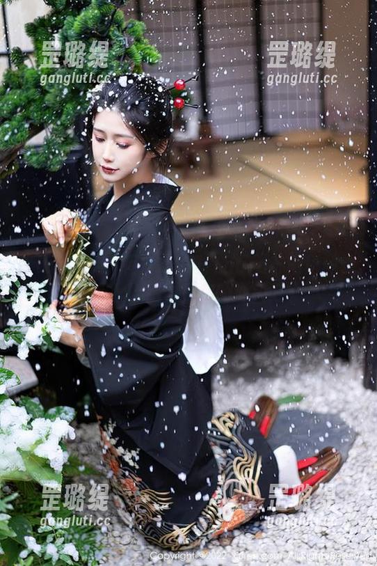 Xiuren秀人网 - 合辑！Laura苏雨彤的裤里丝，绝对是你的心头好