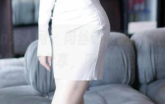Xiuren秀人网 – 肉丝调皮的瞬间：icy猪的作品集分享，满满的隐秘魅力
