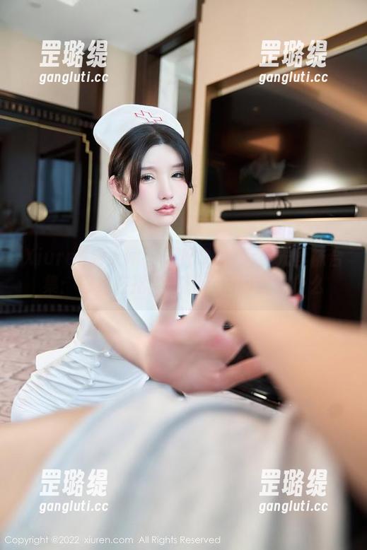 Xiuren秀人网-司妃SL Xiuren秀人网 - 司妃SL的无圣光丝袜合集:思绪在指尖流淌,别问我为什么