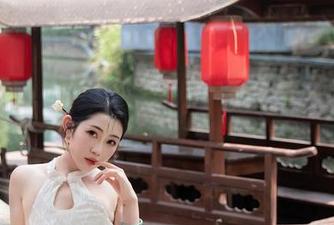 Xiuren秀人网 – 唐翩翩的丝袜壁纸:这画面，我宁愿每天都让它‘撩’我！
