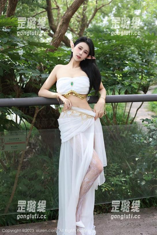 Xiuren秀人网-大美媚京 Xiuren秀人网 - 大美媚京的美臀图集,正当清新又腹黑!看完我有点小羞羞