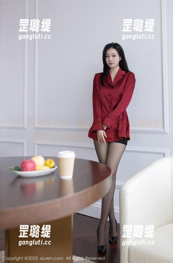 Xiuren秀人网 - 看徐莉芝Botty如何把油亮变成她的写真绝技套图！