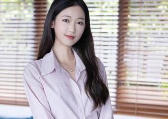Xiuren秀人网 – “浅浅Danny女友”合集：小心，你可能会被她的魅力吸引哦！