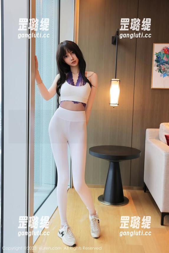 Xiuren秀人网-白芷yy Xiuren秀人网 - 泡在浴缸里的白芷yy:美图更新,心情也跟着漂浮!