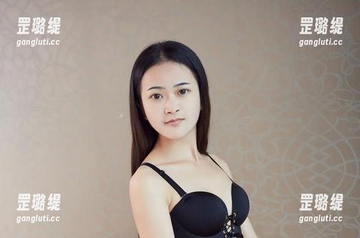 YouWu尤物馆 - 陆萱萱Cecilia眼镜下的奇妙瞬间，免费原图不设置密码，快来解锁！