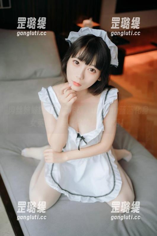 肉丝妹妹的美图大作战，usejan蓝蓝化身女英雄，拯救你的视觉疲劳！