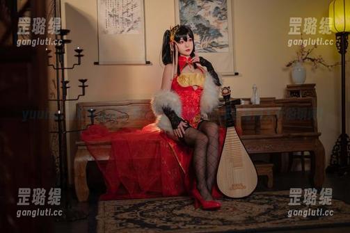yuuhui玉汇专访背带裤妹妹：图册里的那些脑洞大开的瞬间！