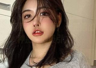 微密圈 – 高清套图来袭：于芷晴的制服有种别样的吸引力！