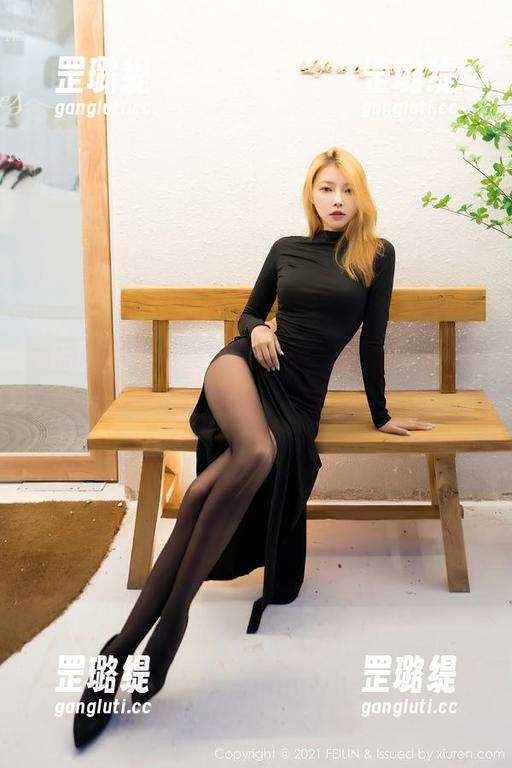 嗲囡囡 - 浴室里的小骚动：K8傲娇萌萌Vivian高清图包等你来收！