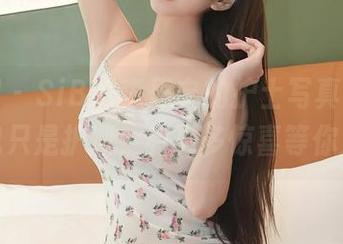 嗲囡囡 – SiByl李思宁的护士写真：别以为我只是护理，有更多惊喜等你发现