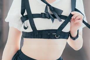 夏夏子的镂空图包——当空与色彩相遇，友谊的小船要翻了！