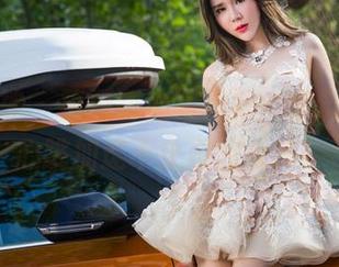 头条女神 – 筱溪甜心写真集：感觉一下，心跳加速不止是因为热！