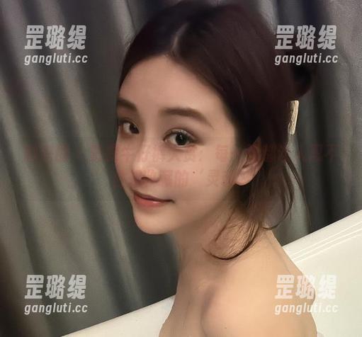 微密圈 - 奶雯牛仔裤大赏：每一张都让人忍不住想收藏的‘灵魂’