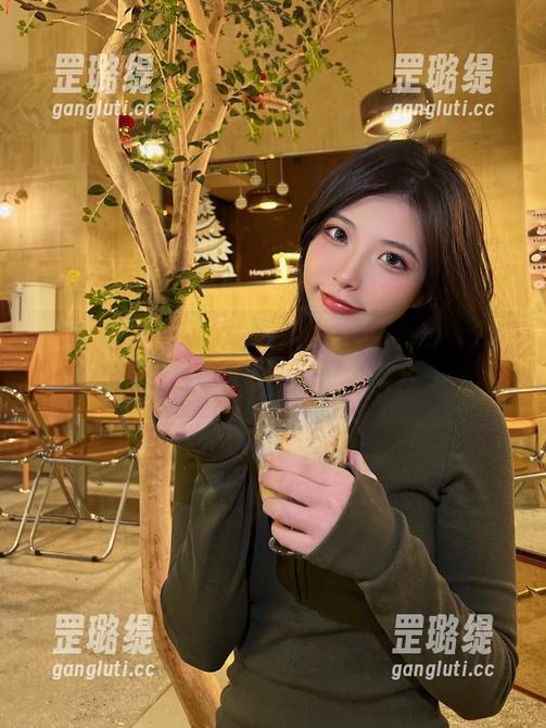 微密圈 - 关注妮是老虎，她的高跟蜜桃图集，免费分享好滋味，怎么样？