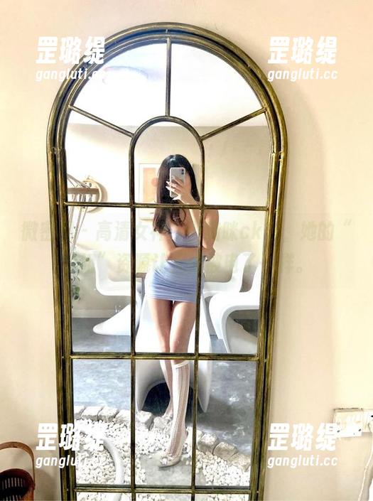 微密圈 - 高清女神“小猫咪ck”，她的“学姐”资源让人像被电了一样。