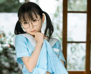 梦浴少女写真集：幼水铃衣的洗澡秘籍大公开，别说我没提醒！