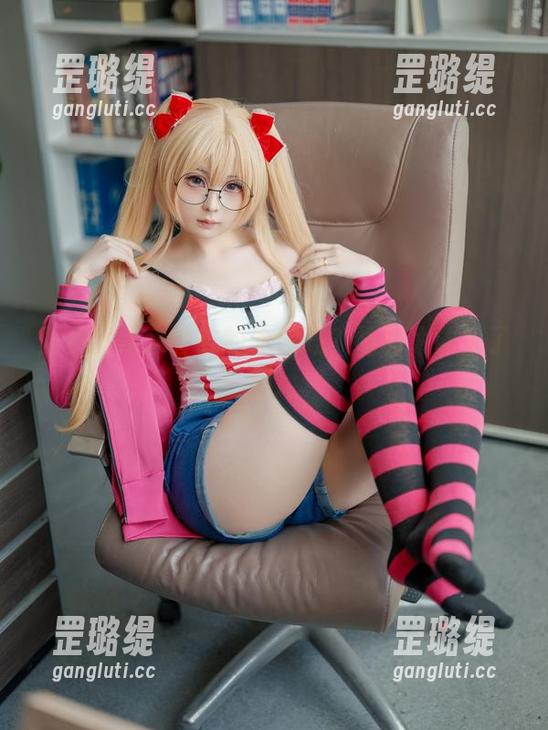 你见过幼水铃衣的瑜伽吗？福利太诱人了哟！
