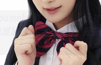 幼爱youmeko的樋口円香，让无衬衫的灰丝竞泳燃起来了！套图资源，近来简直是个宝藏！