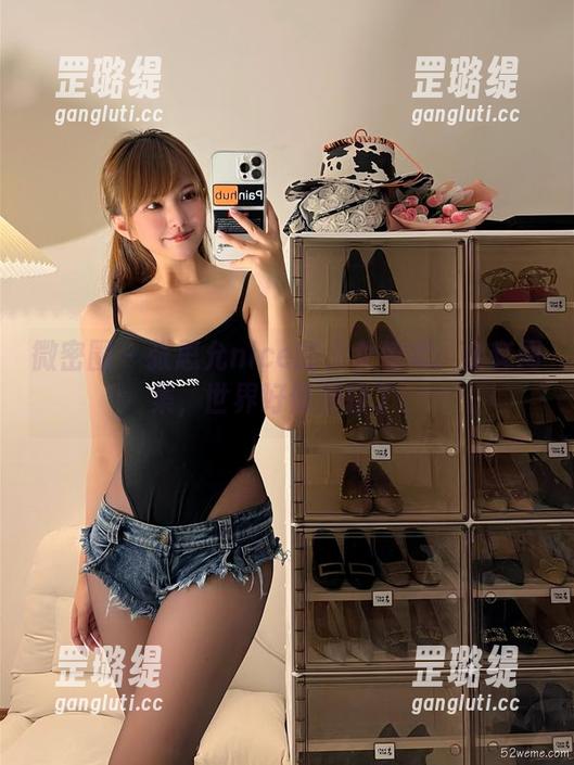 微密圈 - 张思允nice的少女俯瞰：全套图集，世界好像都轻了。