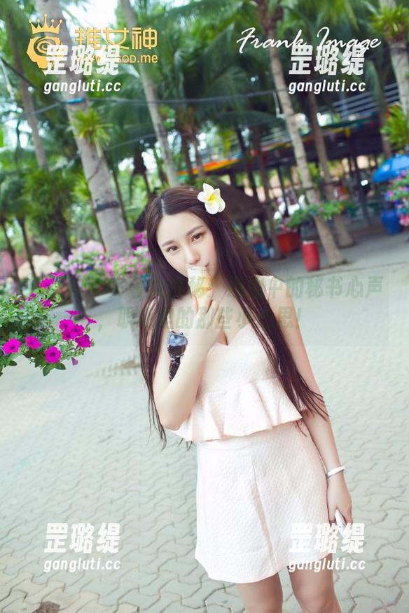 推女神 - 佟蔓大揭秘：选图中的秘书心声，职场里的那些小心思！
