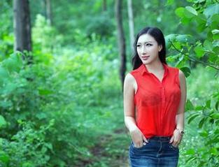 推女郎 – 李七喜御姐迷人的背影：一键下载网盘合集，准备好心跳了吗？