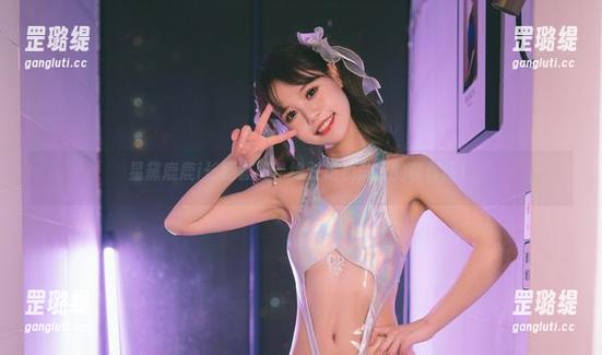 星黛鹿鹿i长腿套图，绝对是视觉上的奢侈品！