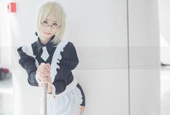 掀开晓美妈的奴隶狼少女，居然有这样的写真资源？
