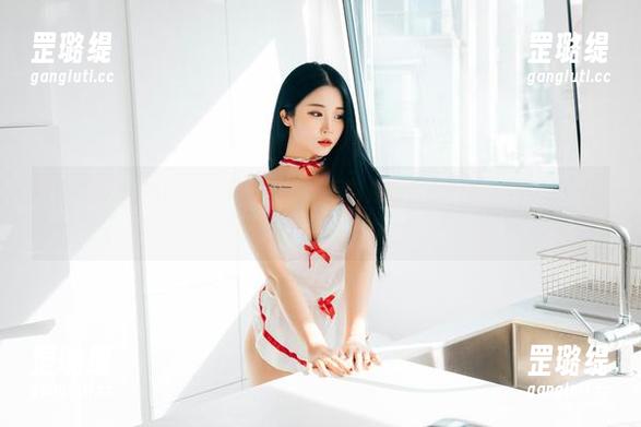 看！普美Bomi(보미)和服图集，下载后能否提升我对时尚的理解？