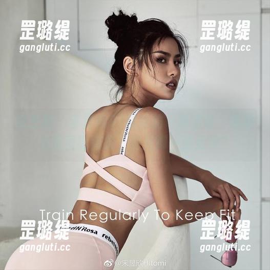 李嘉欣97 微密圈 - 李嘉欣97带来的‘裤里丝’体验:从原图到图集,究竟哪一张更撩?!