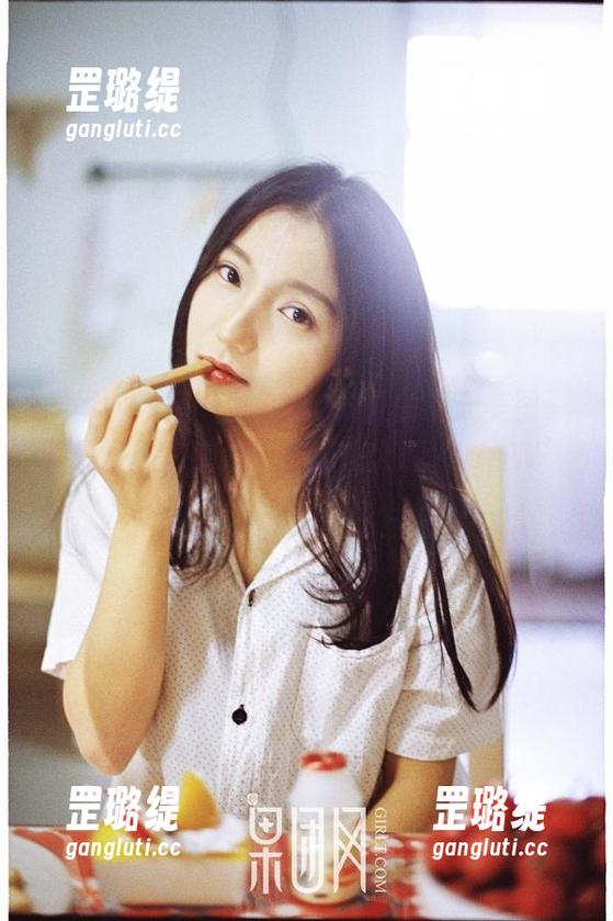果团网 - 每一张蜜桃Q妹儿的夏天美图，都是夏日的魔法，让我想大喊‘WOW’！