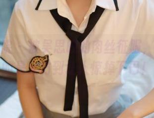 模范学院 – 被吴思晚的肉丝征服，原图真的是大方到让人惊掉下巴！