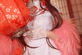 在樱落Selena的居家私房作品中，找寻那些意想不到的小乐趣。