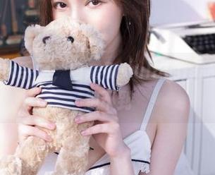 无圣光加水手服，白露Bululu的作品会让你意想不到