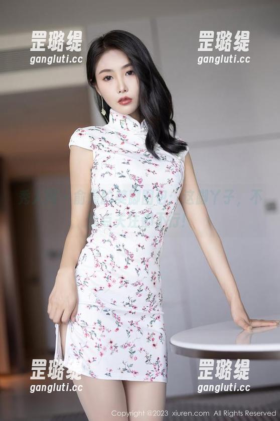 秀人网 - 俞漫的美脚图包：这脚丫子，不给点关注都不行！