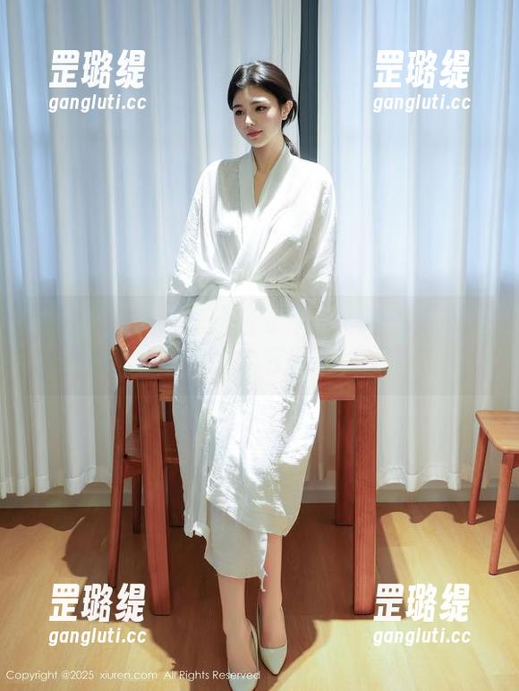 秀人网 - 图集揭秘：安然anran的云南旅拍，有多少是定制出来的幸福？