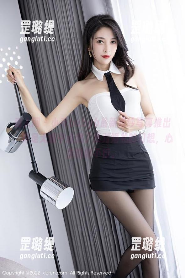 秀人网 - 小乔babyb最新婚纱写真推出，真是无意中点燃了我对婚礼的幻想，心里嗨得不行。