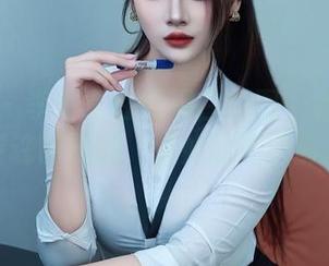 秀人网 – 李七喜在线黑白原图：有种唤起灵魂的感觉，恍如就在眼前。