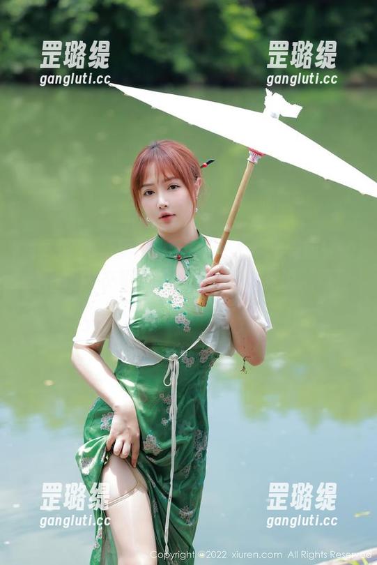 秀人网 - 杨晨晨sugar，无圣光美照！她的吊裙内衣和丝袜美腿让我只想说‘真香’！