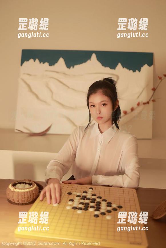 秀人网 - 不花钱也能收获的幸福，王曼柔的女孩图册，你准备好了吗？