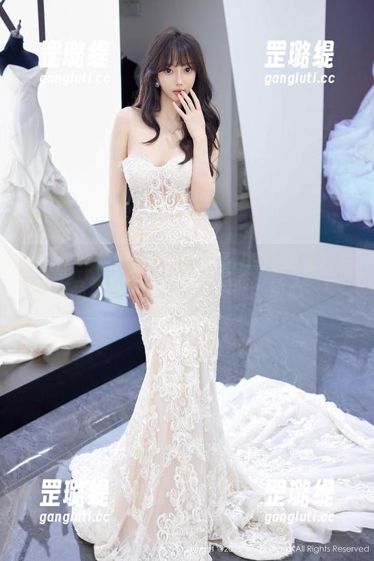 秀人网 - 你敢信？糯美子MINIbabe的最新作品集里，校服竟然如此‘动心’！
